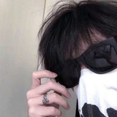 一个字的网名女生高冷霸气