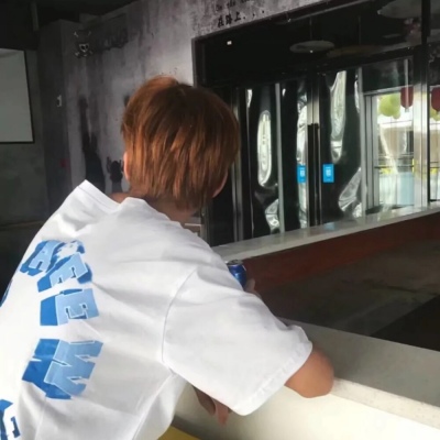 一个字高冷霸气网名