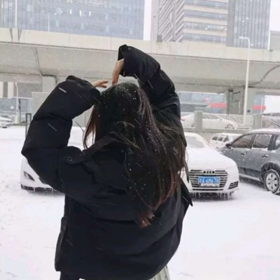 网名男生成熟稳重三个字