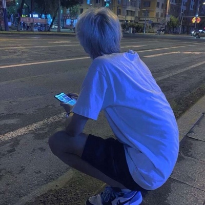 女微信名字优雅两个字